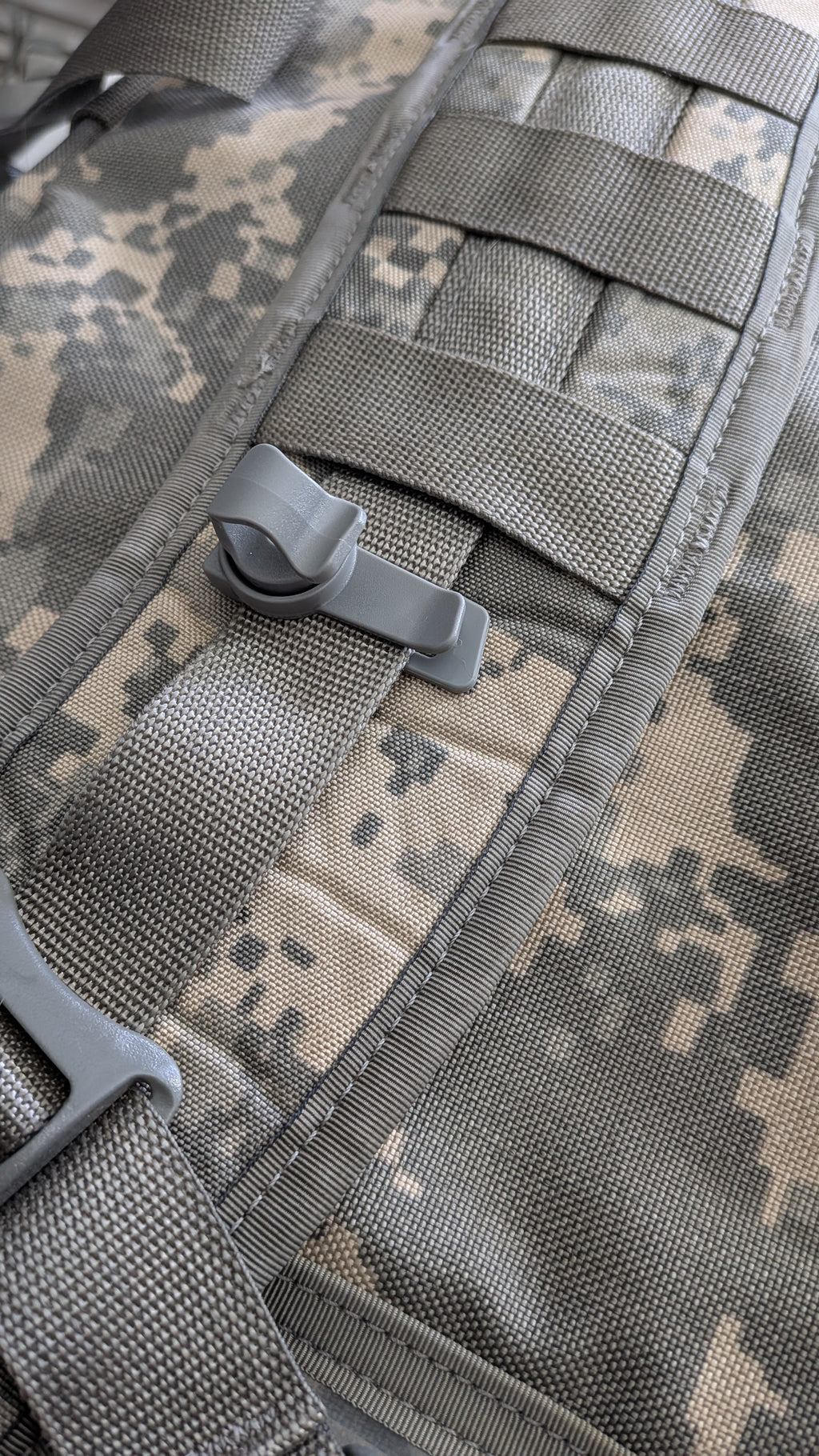 Hydration Pack Quick Connect Drinking Tube Hose Holder Magnetic Clip