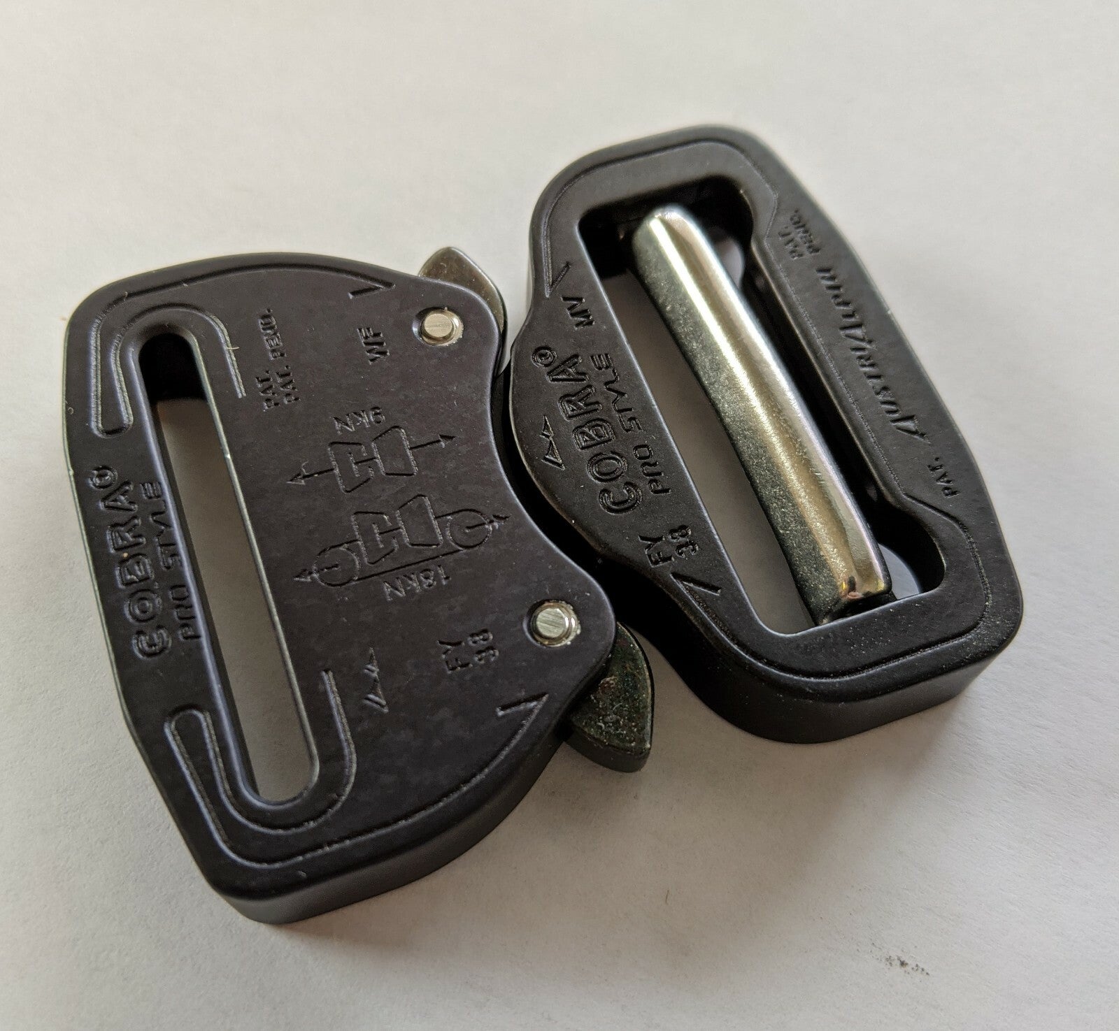 AUSTRIALPIN COBRA Quick Release Adjustable Belt Buckle 1.5"