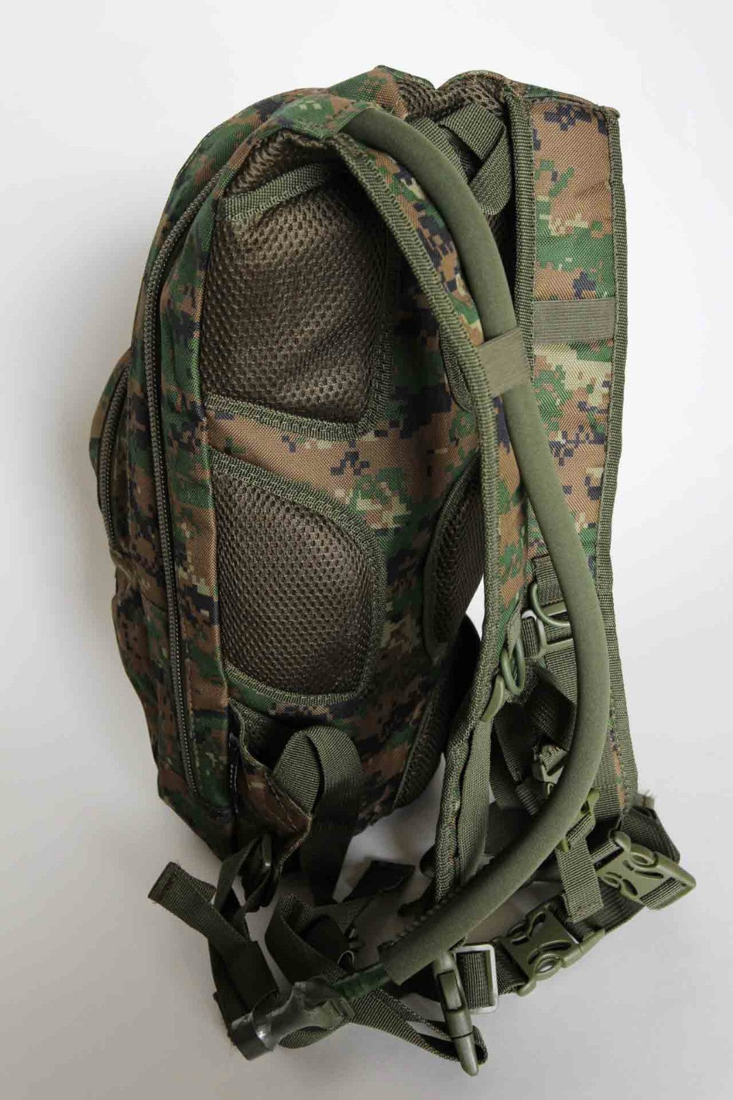 3L Reservoir Hydration Molle Carrier Backpack Pack Hiking Biking Cycling Running